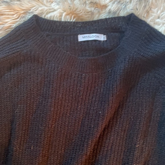 Black sweater - Picture 2 of 2